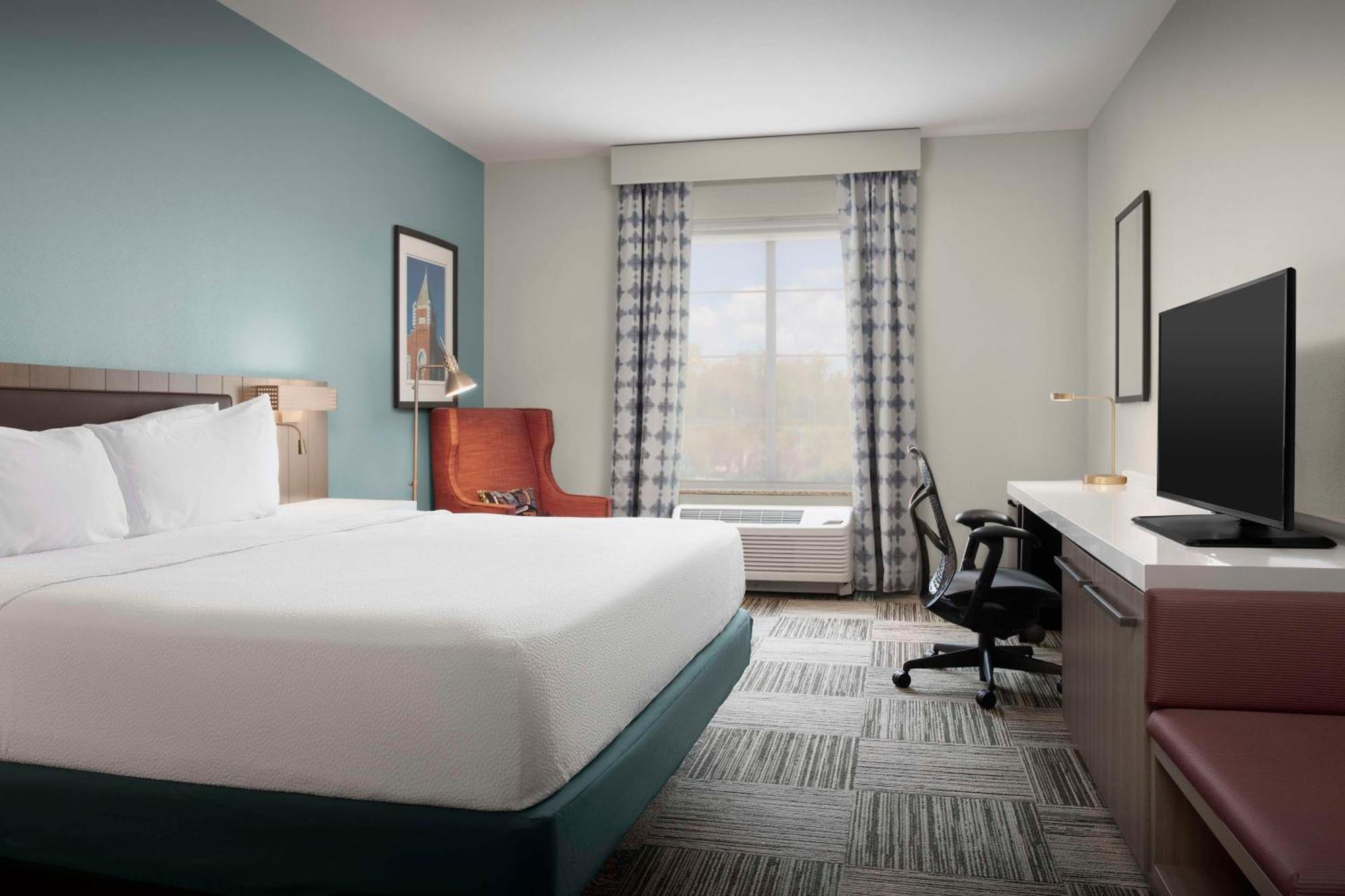 Hilton Garden Inn Гранбери Экстерьер фото