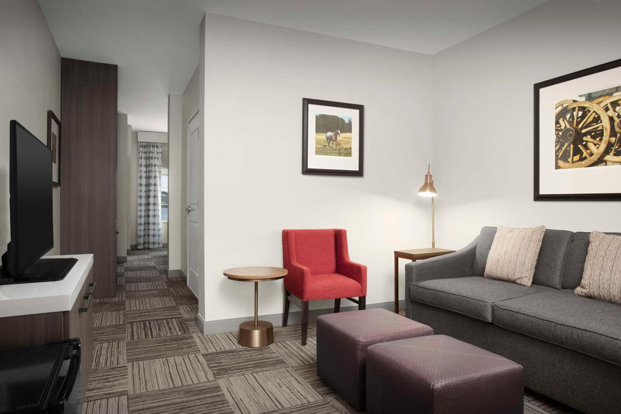 Hilton Garden Inn Гранбери Экстерьер фото