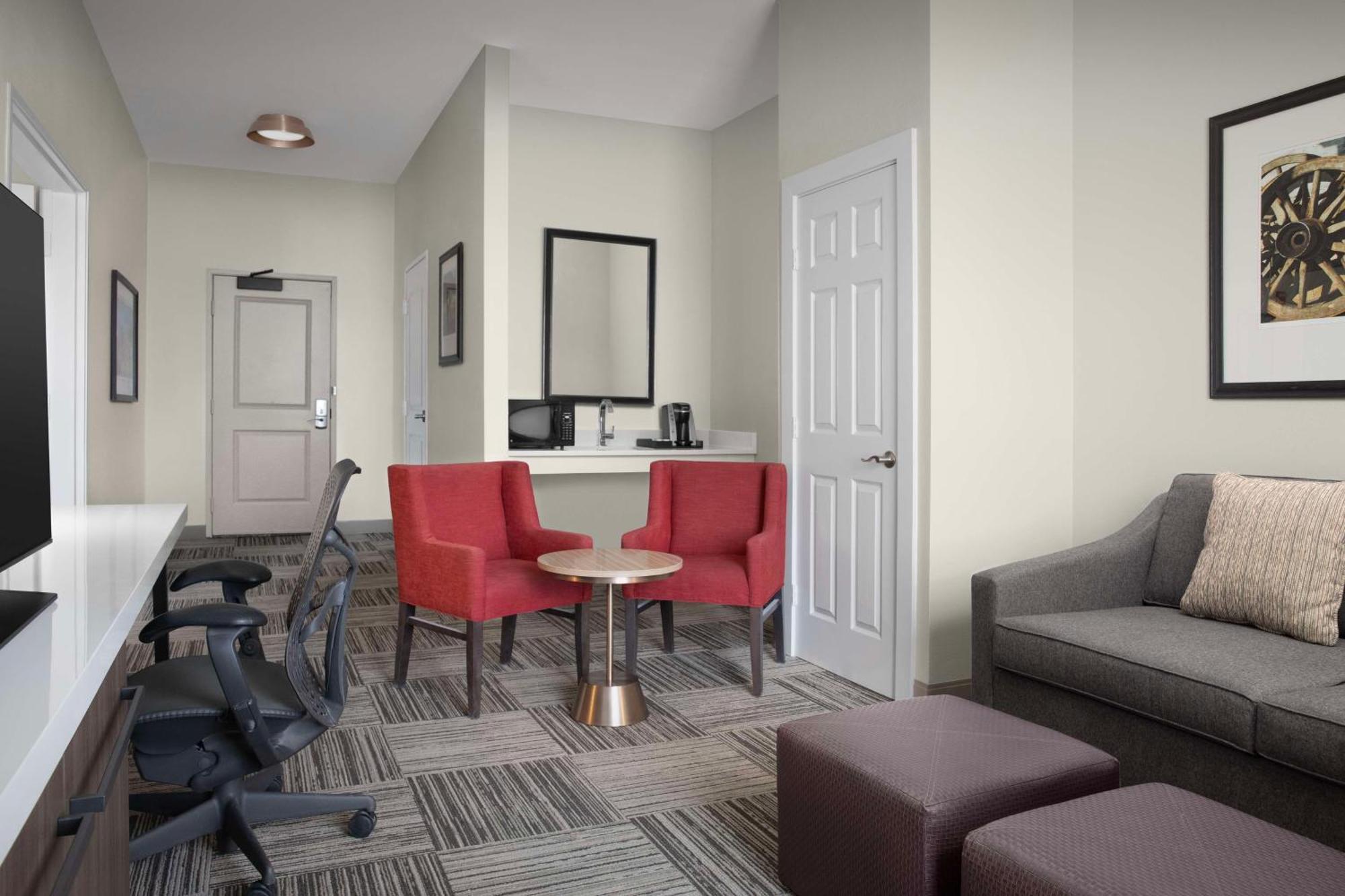 Hilton Garden Inn Гранбери Экстерьер фото